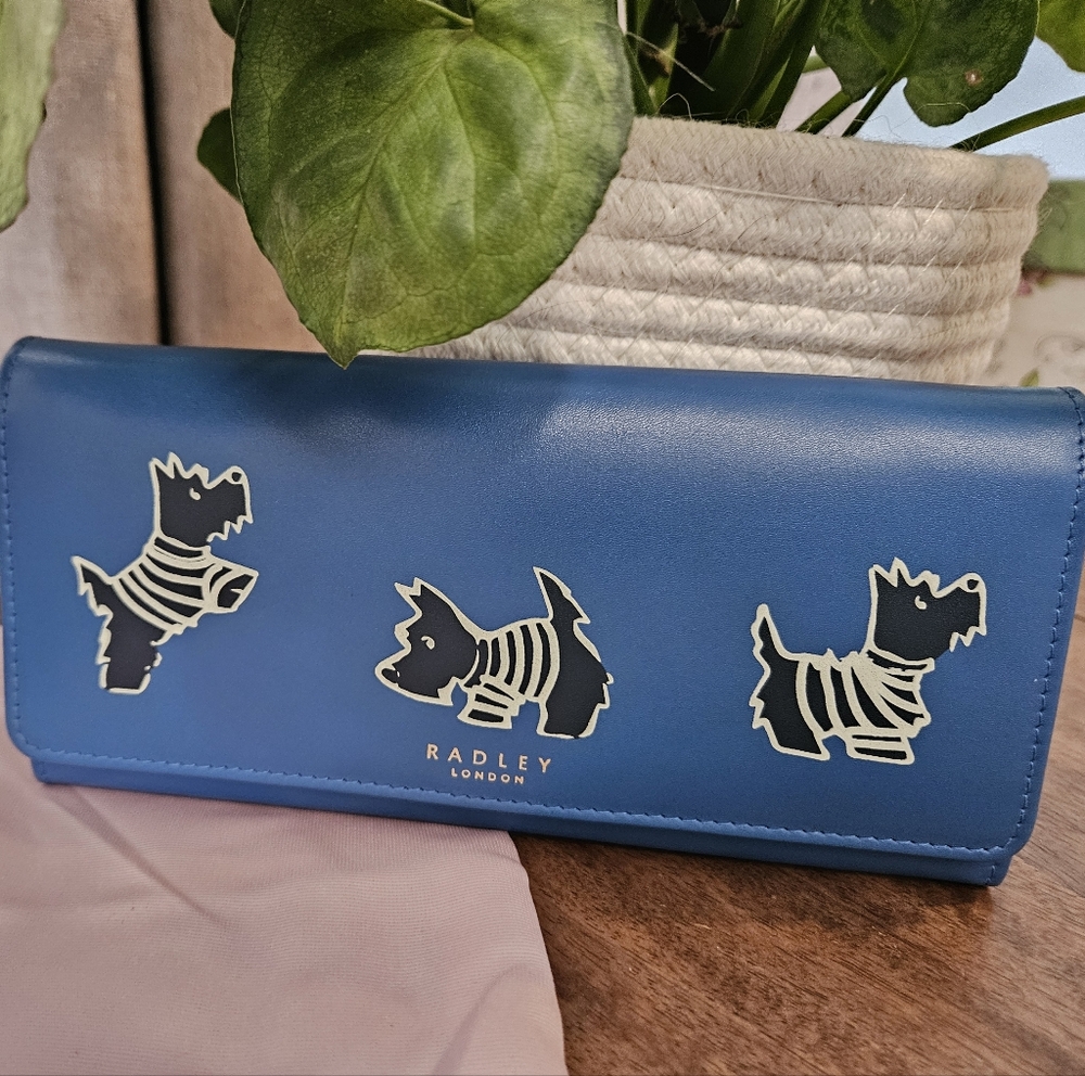 Radley London Blue Wallet with Dog Design - Picture 2 of 7